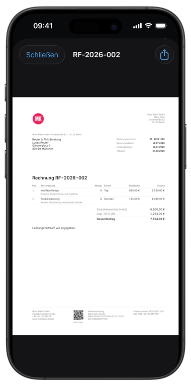 Die fertige Rechnung auf dem iPhone – ansehen und als PDF oder E-Rechnung weitergeben. (mit Geräterahmen)